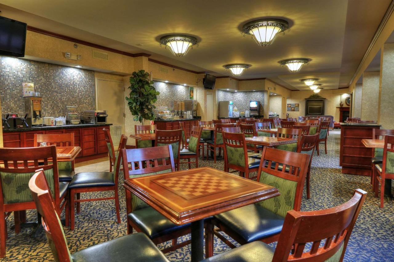 Quality Near The Island Mini-hôtel Pigeon Forge
